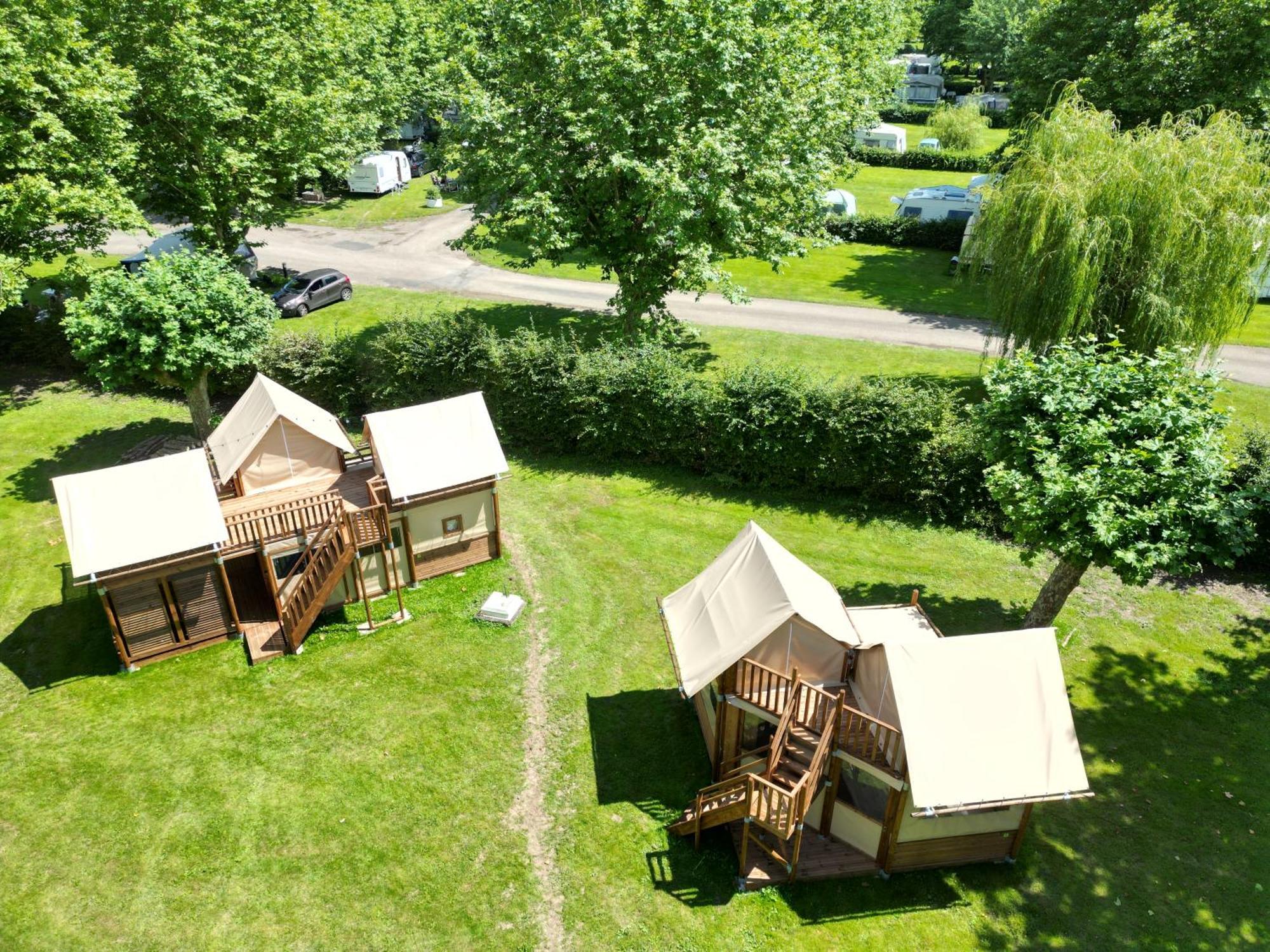 Camping De Thoissey *** מראה חיצוני תמונה