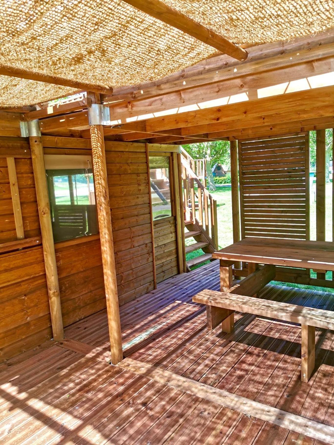 Camping De Thoissey *** מראה חיצוני תמונה