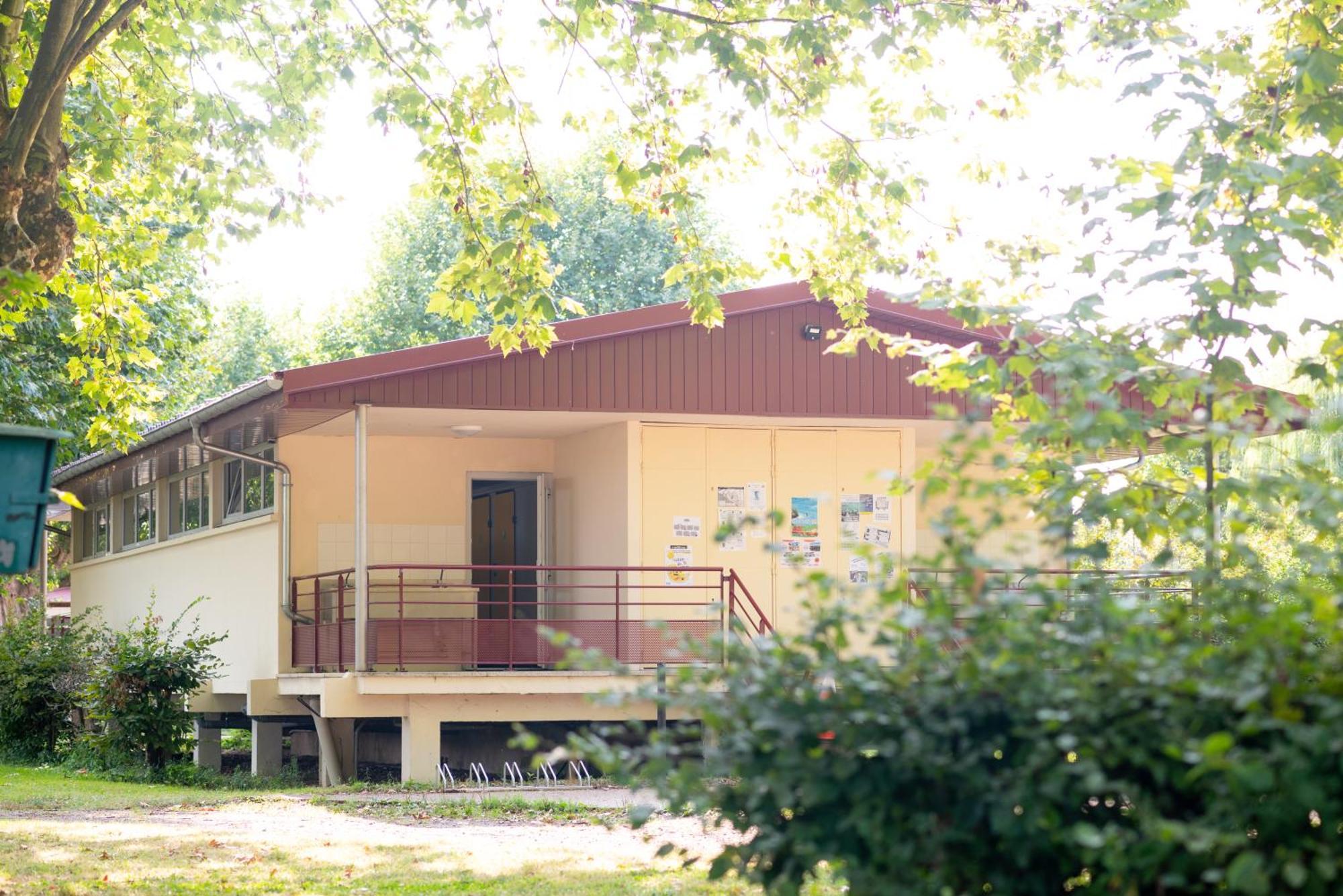 Camping De Thoissey *** מראה חיצוני תמונה