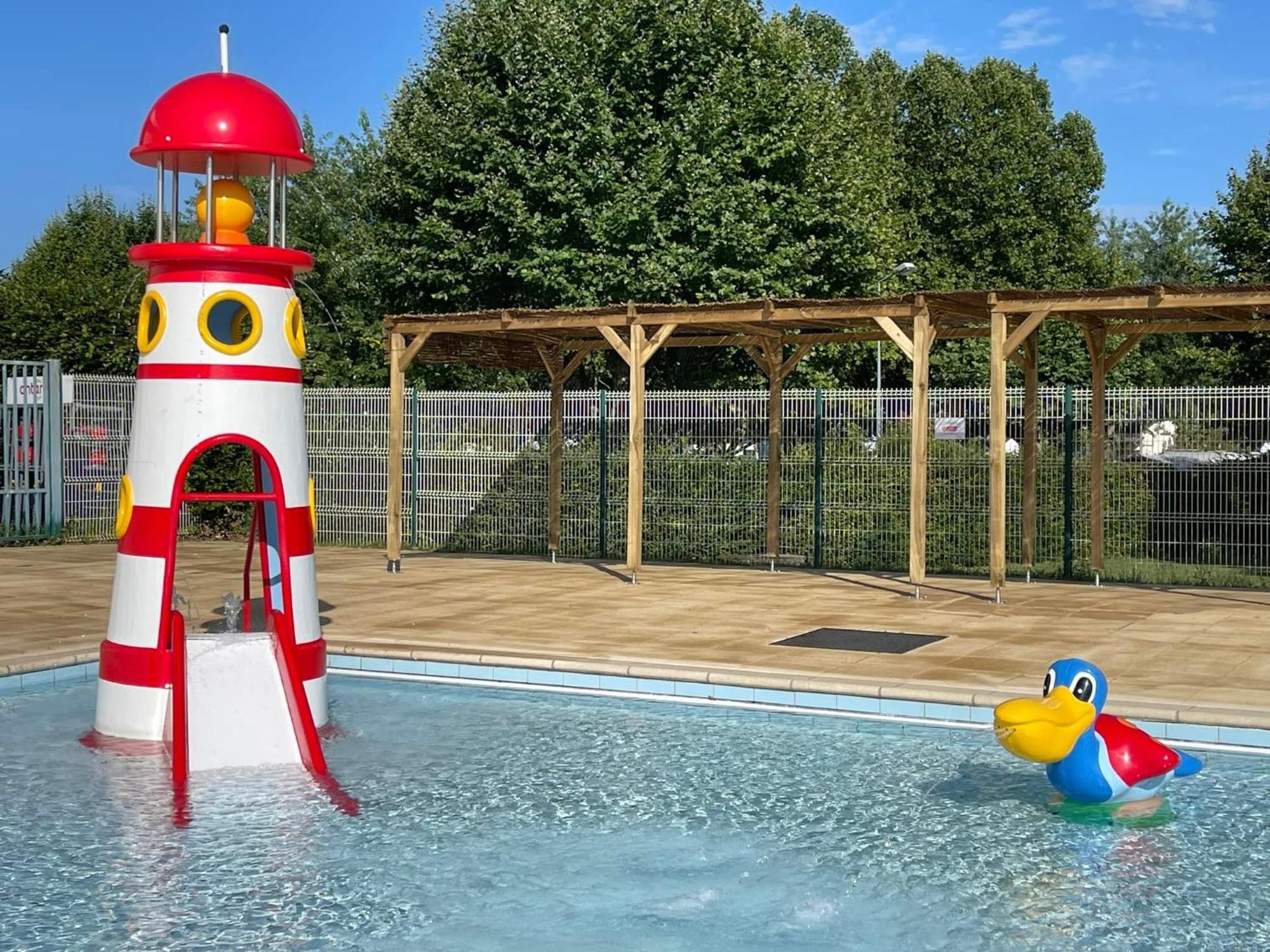 Camping De Thoissey *** מראה חיצוני תמונה